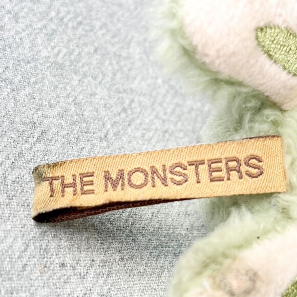 Pop Mart The Monsters Exciting Macaron Labubu - Green Grape - Plush Doll - Picture 8 of 16